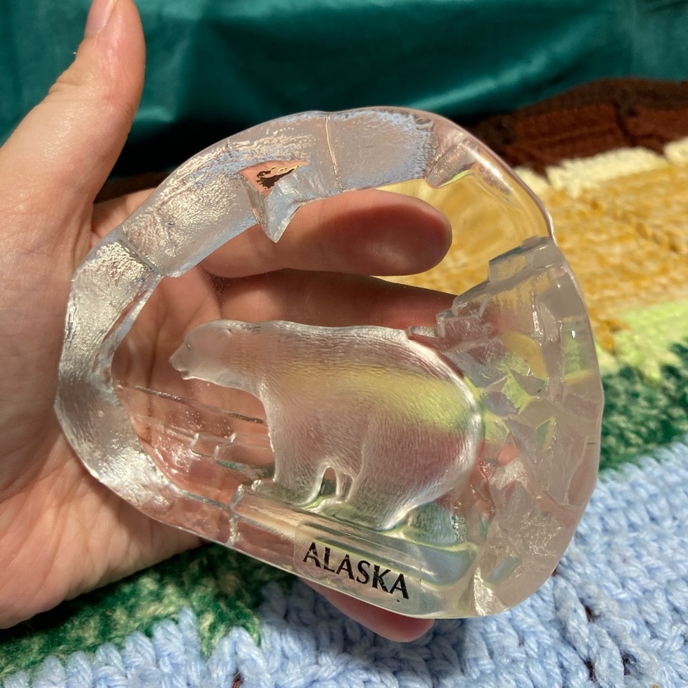 Polar Bear Alaska Icy Glass Souvenir Decor Paper Weight